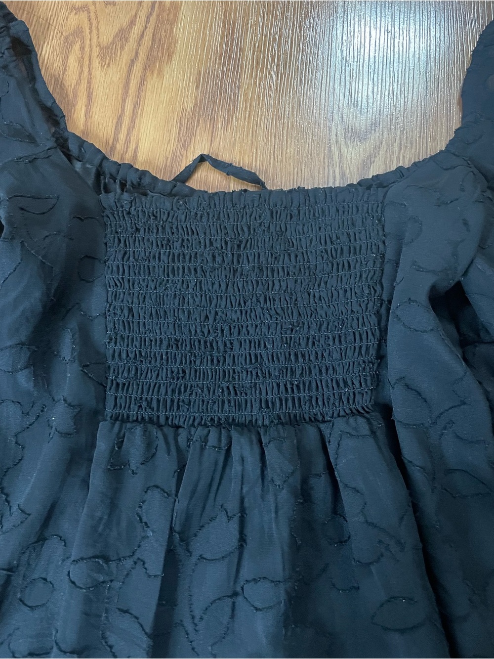 Super cute black babydoll mini dress from Urban Outfitters 🖤 - Picture 10 of 13
